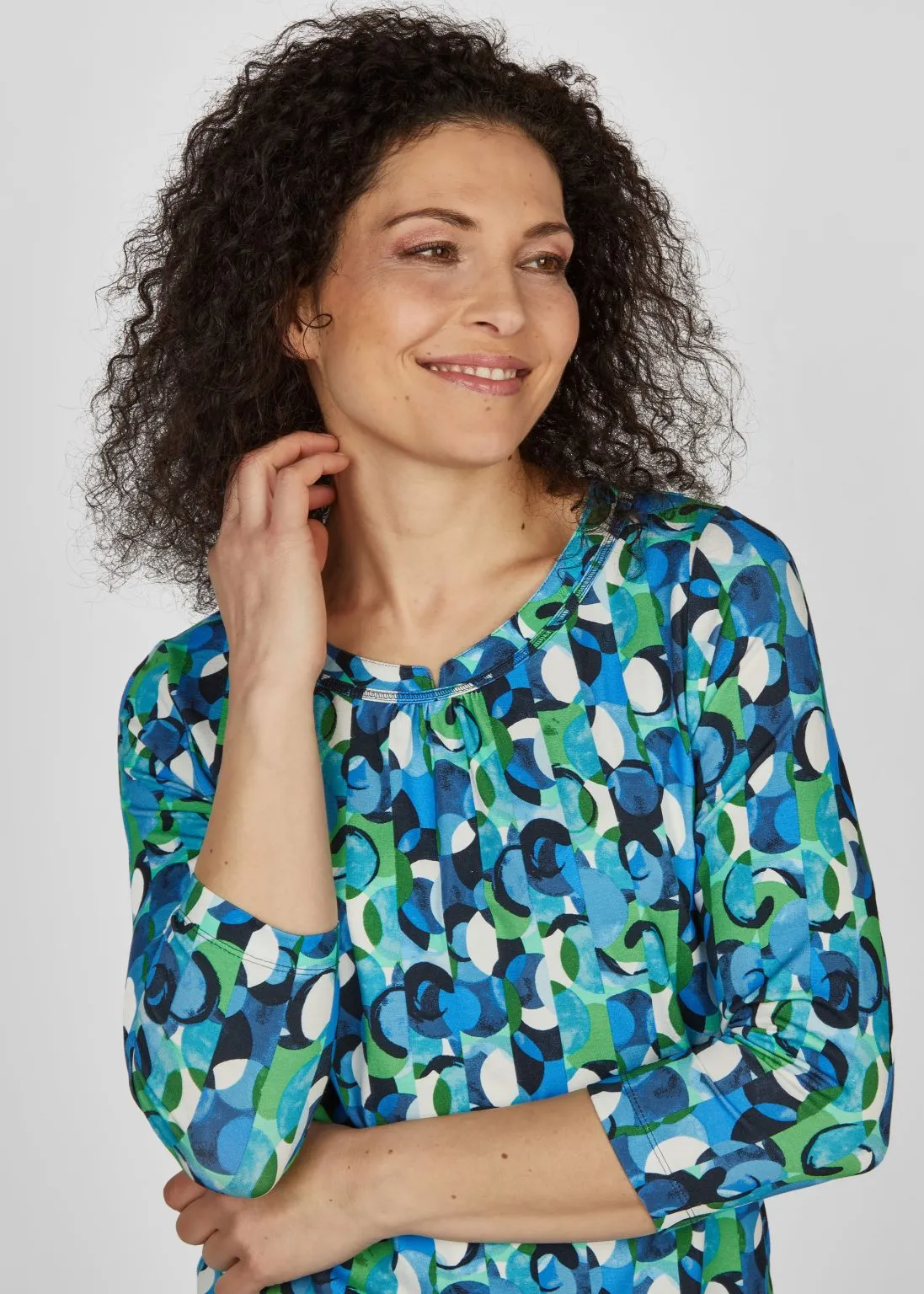 123354- Rabe Abstract Print Top- Green/Blue