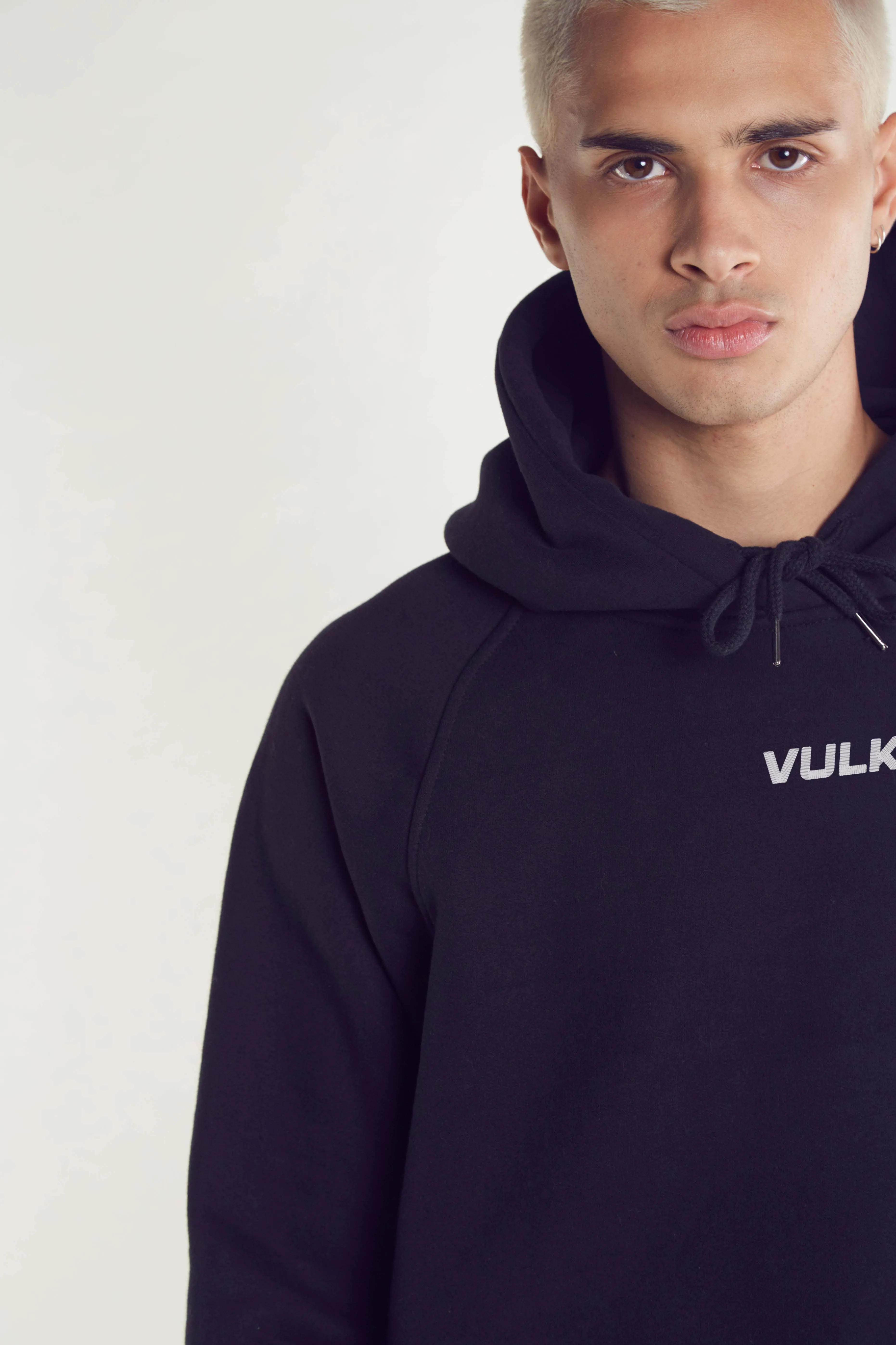 Canguro Vulk Drop Hood Black