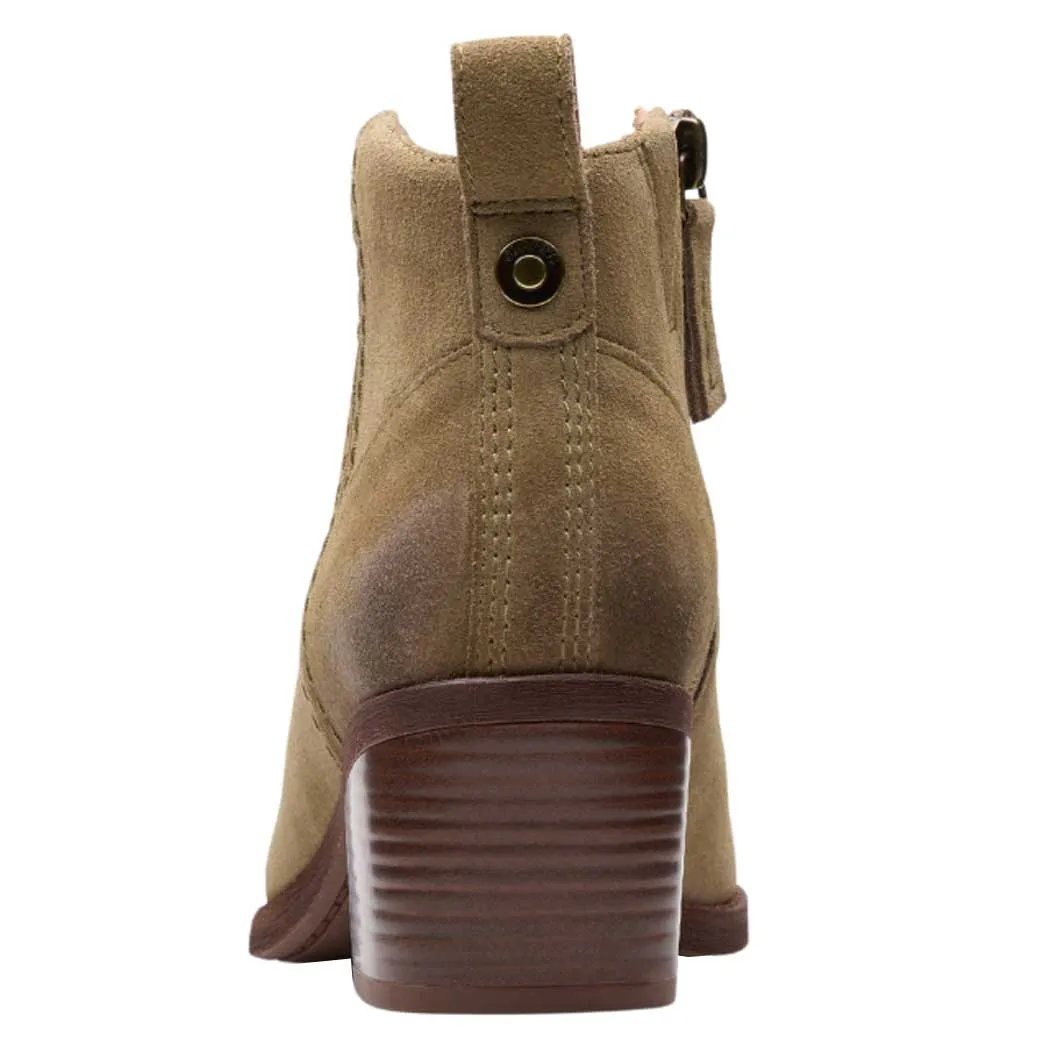 Clarks Morzine Sky Bootie Dark Sand (Women's)