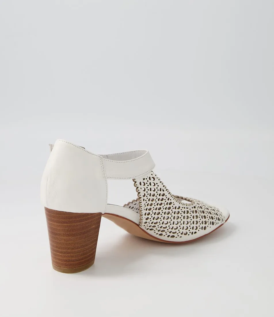 DJANGO & JULIETTE Carys White Leather Sandals