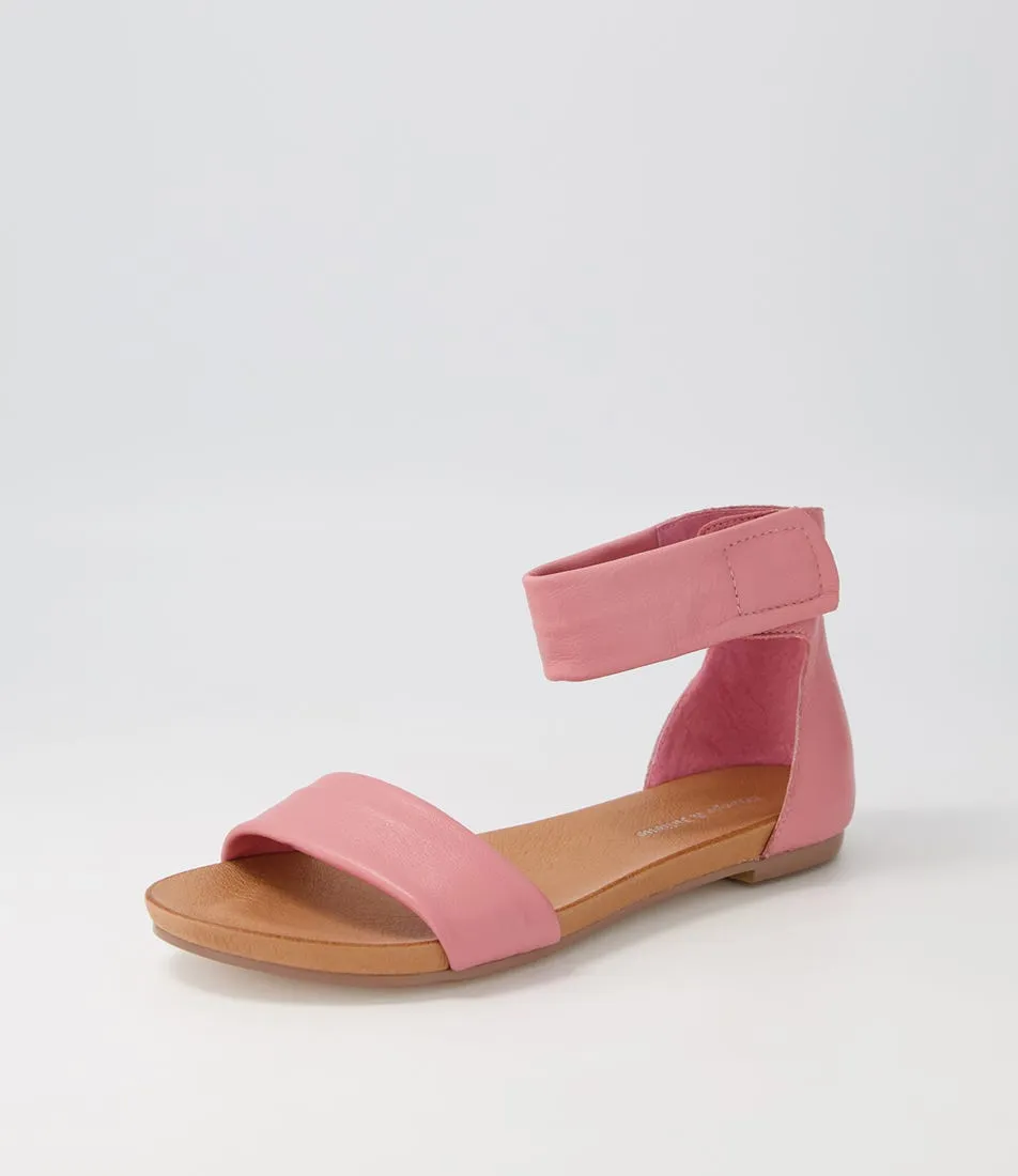 DJANGO & JULIETTE Juzz Pretty Pink Leather Sandals