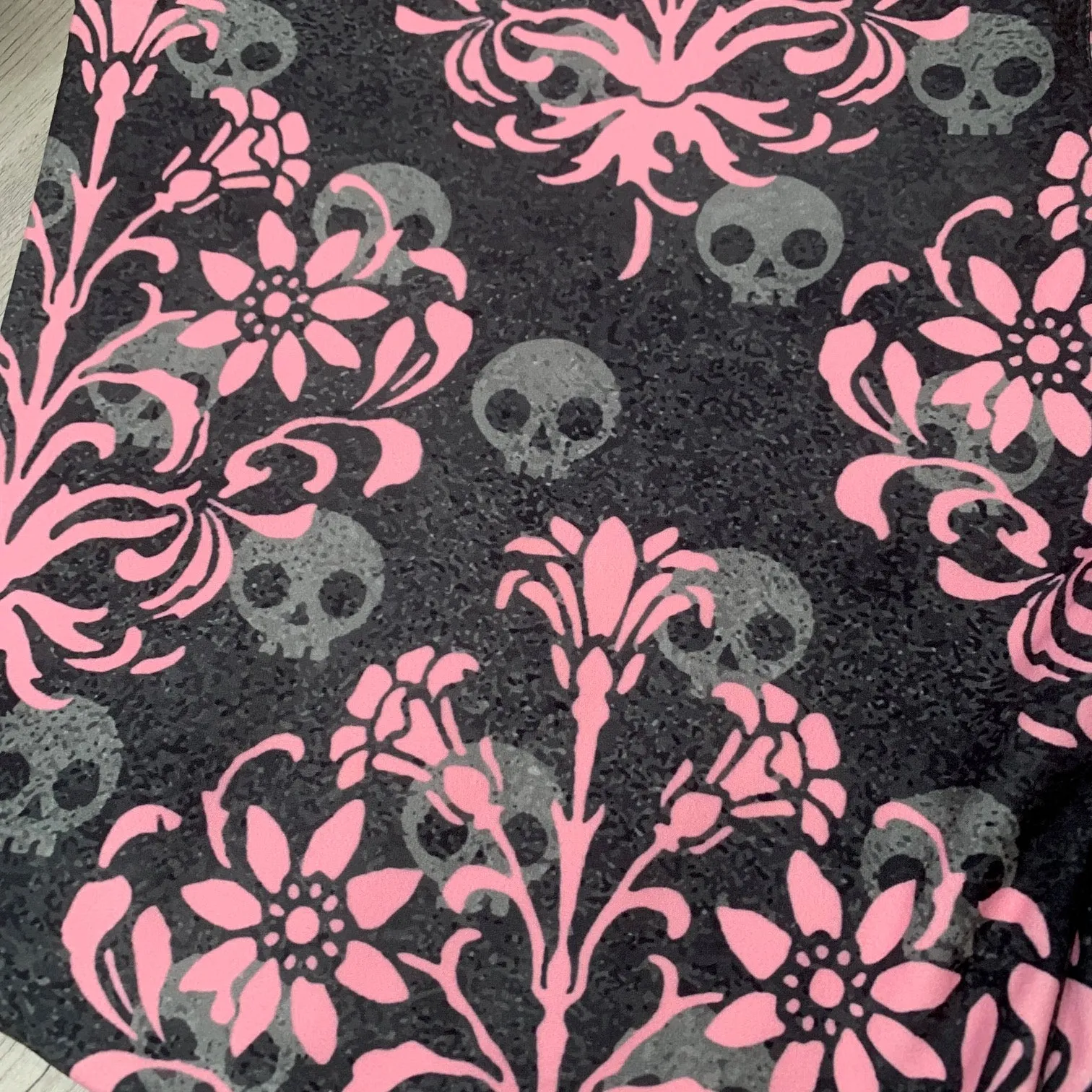 Hidden Skull Damask Grunge Soft Leggings