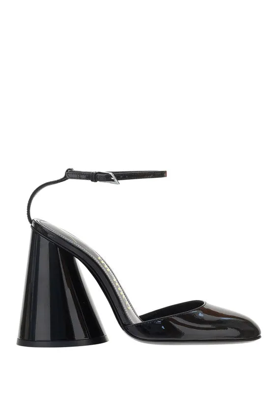 Luz Slingback - Black.